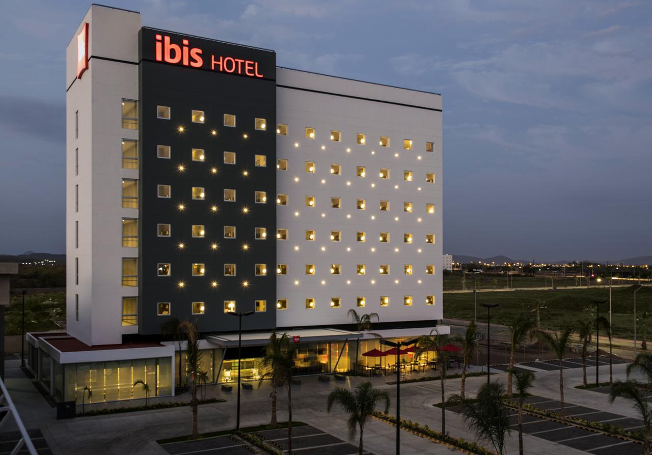 Ibis Mazatlan Marina Hotel Bagian luar foto